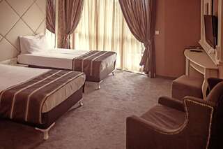Отель Park Hotel Plovdiv Пловдив Стандартный двухместный номер с 1 кроватью или 2 отдельными кроватями-2